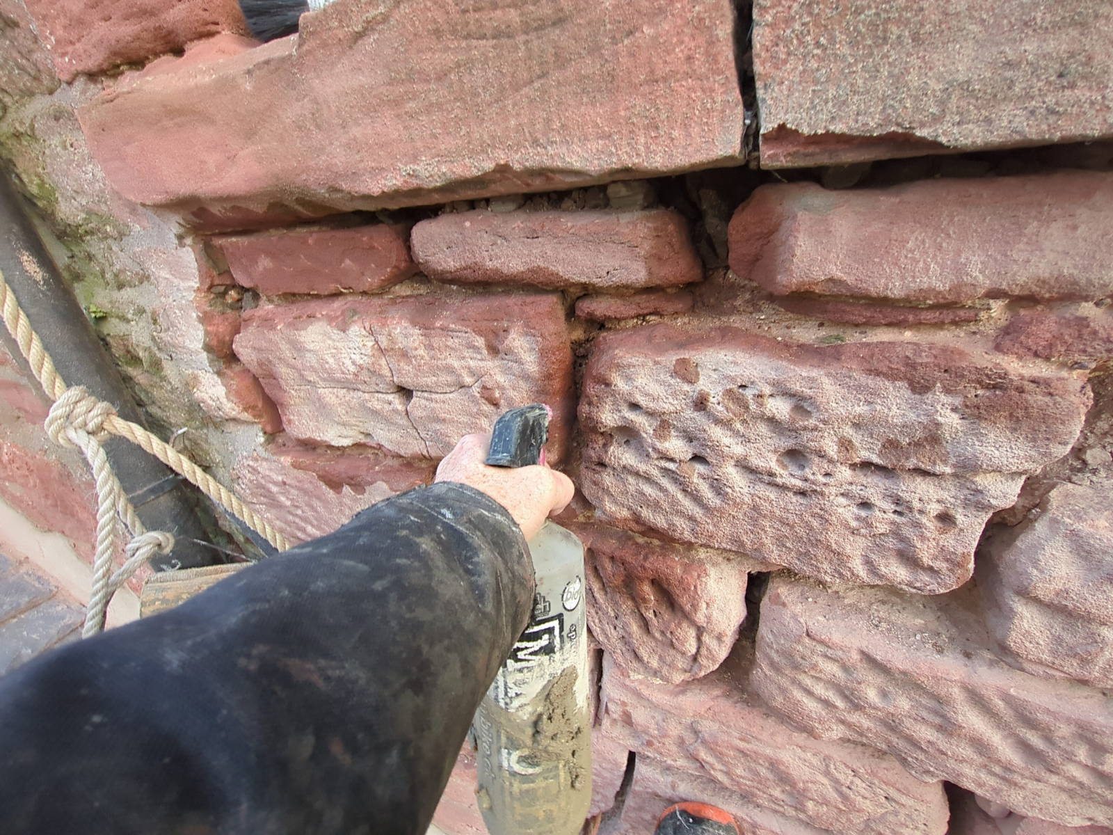 lintel-stabilisation-and-lime-pointing_03